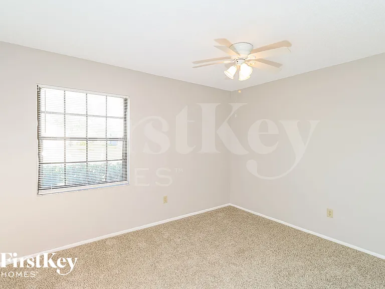 814 Yacolt Rd SE — Photo 13