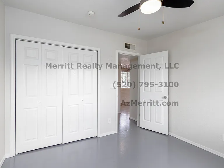 50 W King Rd #15 — Photo 13