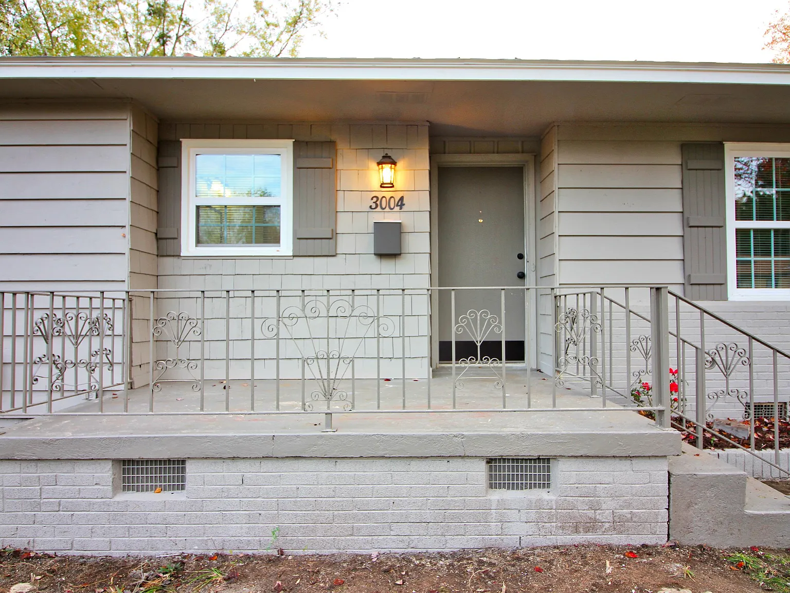 3004 South Q - 1 — Photo 2