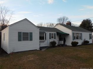 142 Flanders Rd, Niantic, CT 06357
