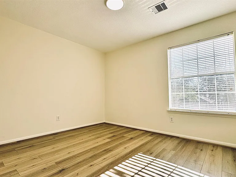 5906 Llano Creek Dr — Photo 22