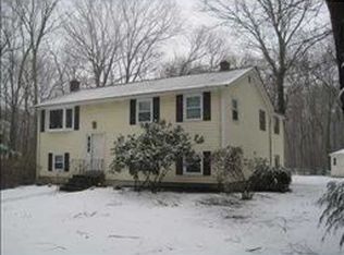1040 Middle Rd, East Greenwich, RI 02818