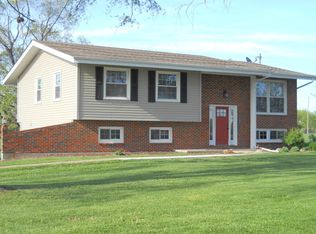 4200 E E And G Rd, Sturgeon, MO 65284