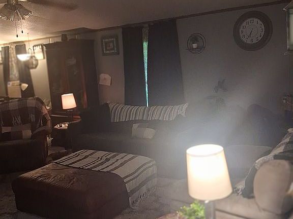 3rd image of 654 Lovers Ln