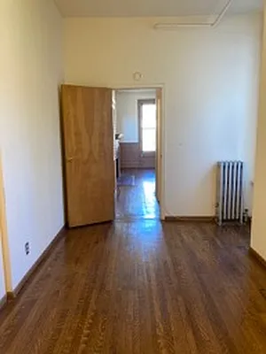 Rented by Apartments by Us | media 6