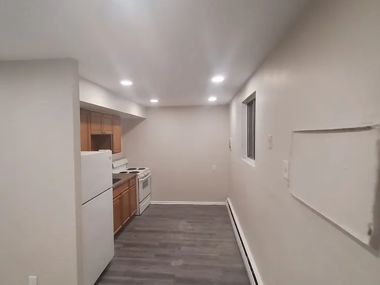 1300 W Albanus St — Photo 10