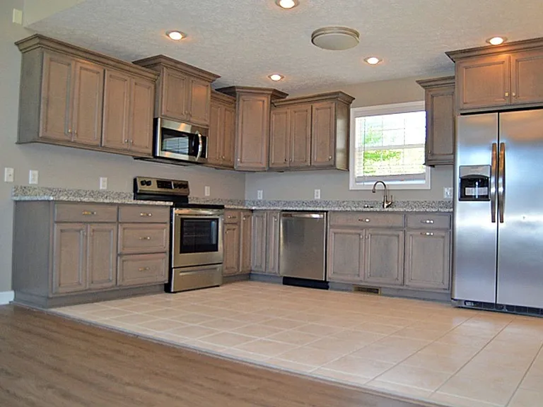 717 Springfield Blvd — Photo 4