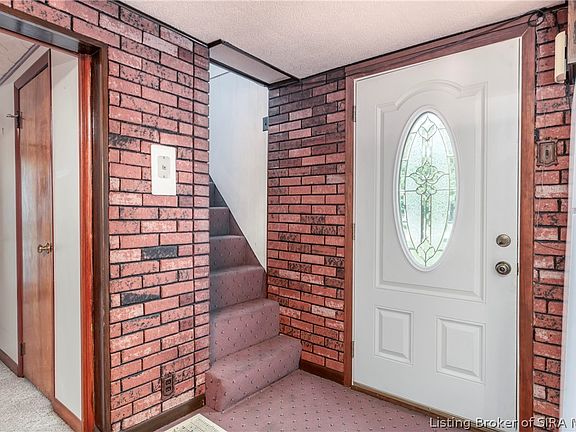 4th image of 8935 Market Street NW