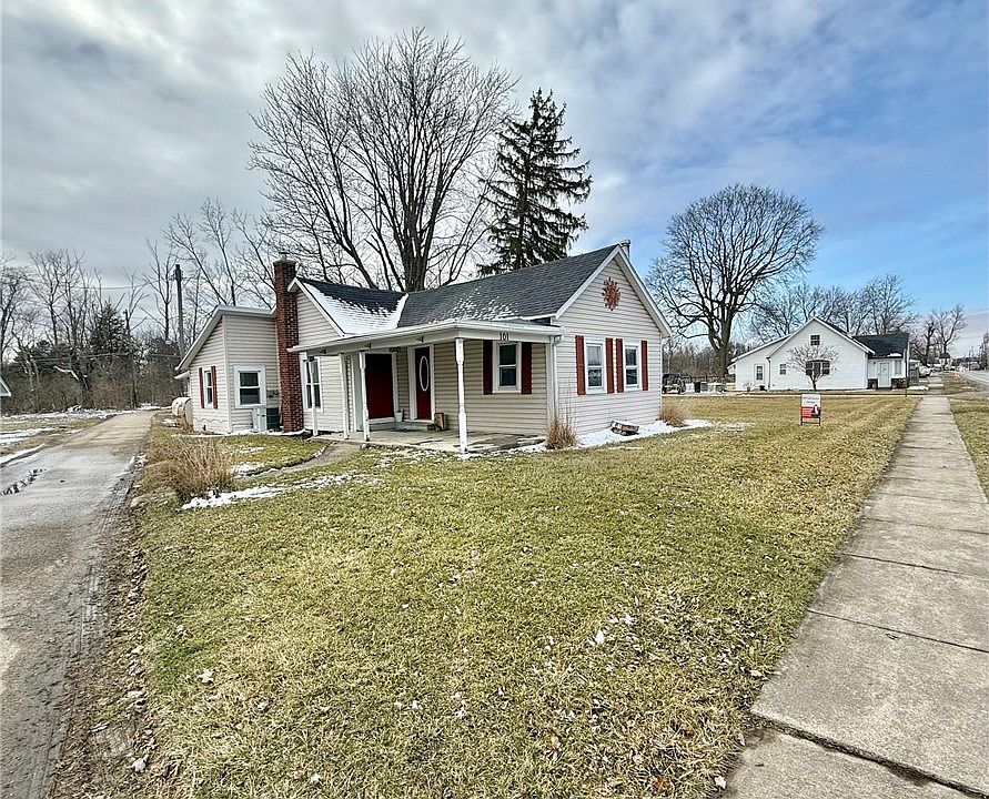 1st image of 101 N Main St