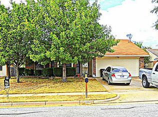 5905 Chisholm Trl, Haltom City, TX 76148