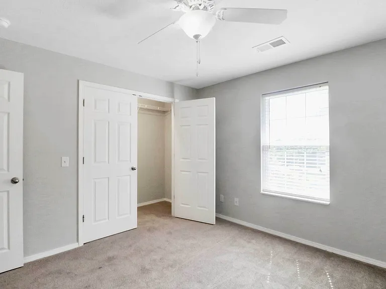 Golden Pond Apartments — Photo 14