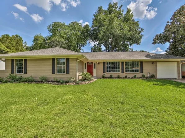 4827 Creekbend Dr, Houston, TX 77035