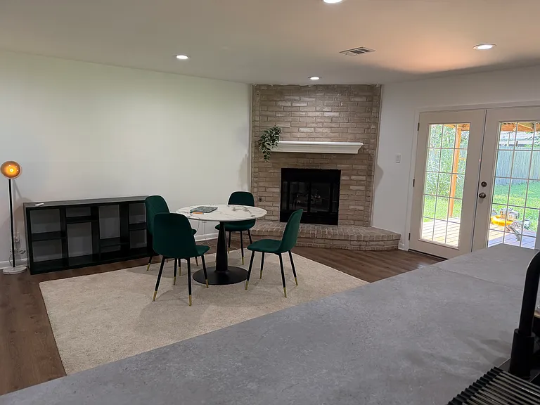 3302 Brooktree Ln — Photo 2