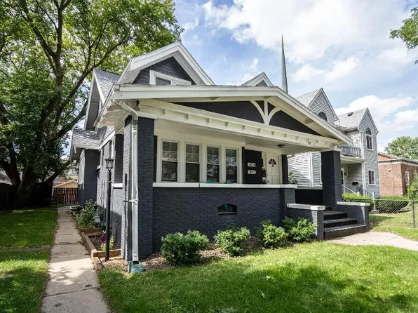 3053 N Downer Ave, Milwaukee, WI 53211