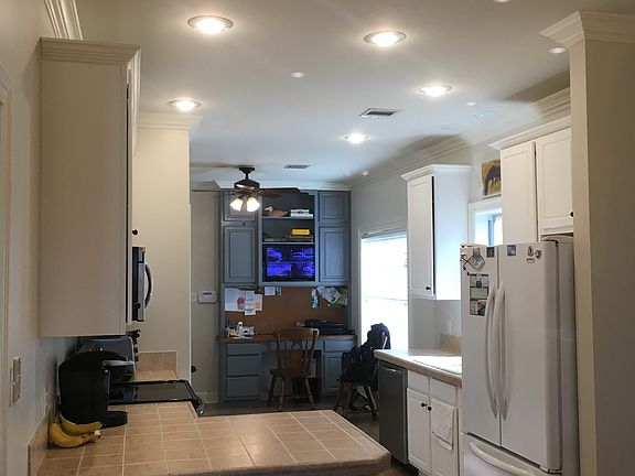 4th image of 432 Windward Dr