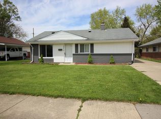 22216 Studio St, Taylor, MI 48180