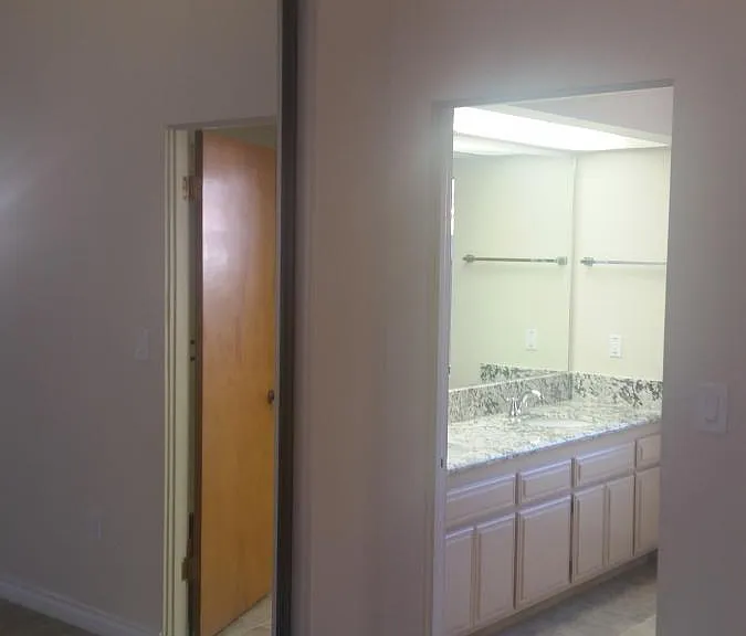3743 Locust Ave #1 — Photo 23