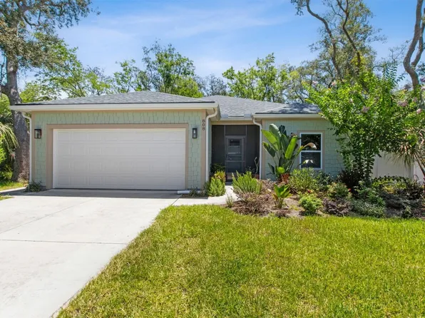 808 Division St, Fernandina Beach, FL 32034