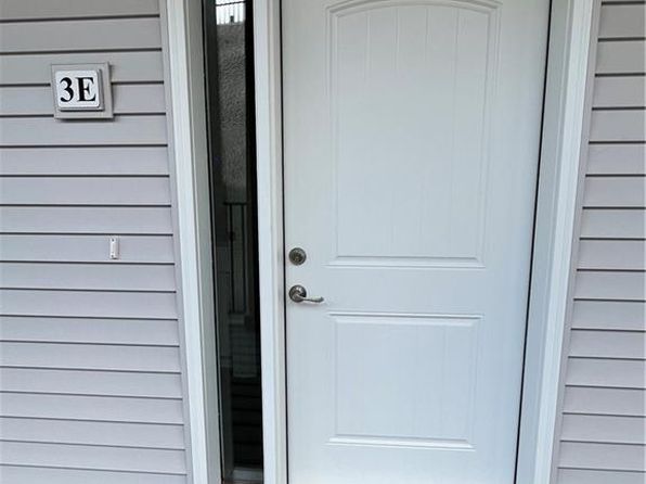 295 Highland Shores Dr #3B, Lake Ozark, MO 65049