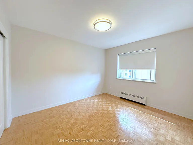 135 Allan St #306 — Photo 8