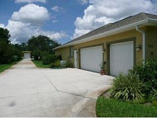 2nd image of 3570 Gloria Ave