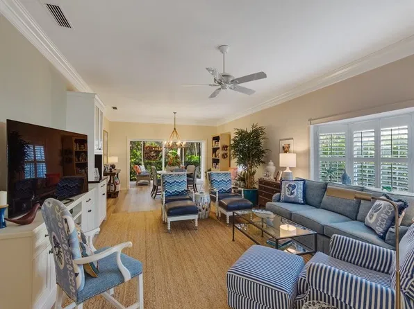 125 Park Shores Cir Unit 21, Indian River Shores, FL 32963