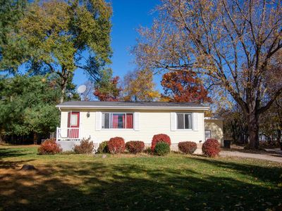 W3796 Lakeview DRIVE, Lake Geneva, WI, 53147