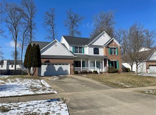 1249 Freeport Dr, Medina, OH
