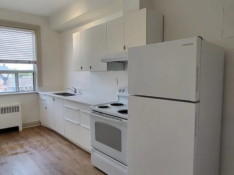 7 Thomas St #2 — Photo 6