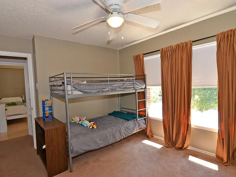 2514 Byfield Dr — Photo 14