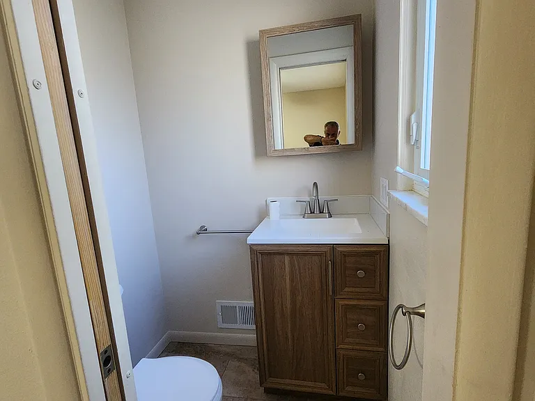 3249 N Eastmoreland Dr — Photo 14