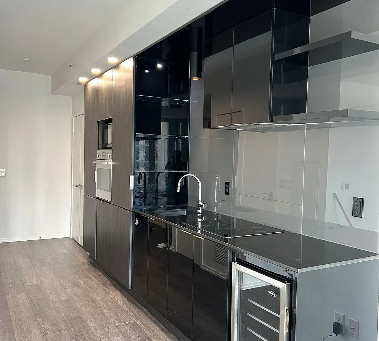 Studio, $1,950 — Photo 2