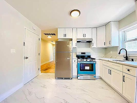 3rd image of 95-26 113th St #2A