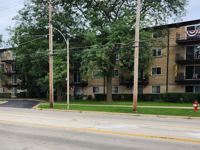 2424 E Oakton St APT 3C, Arlington Heights, IL, 60005