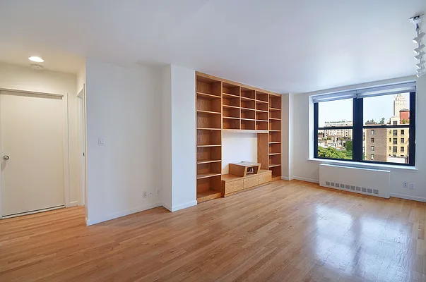 Rented by Compass | media 27