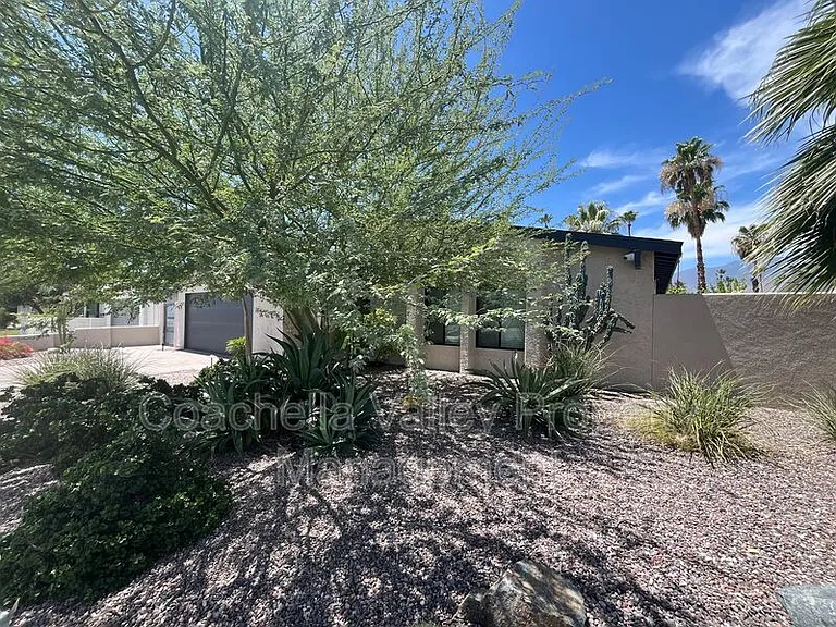 835 S Nueva Vista Dr — Photo 37