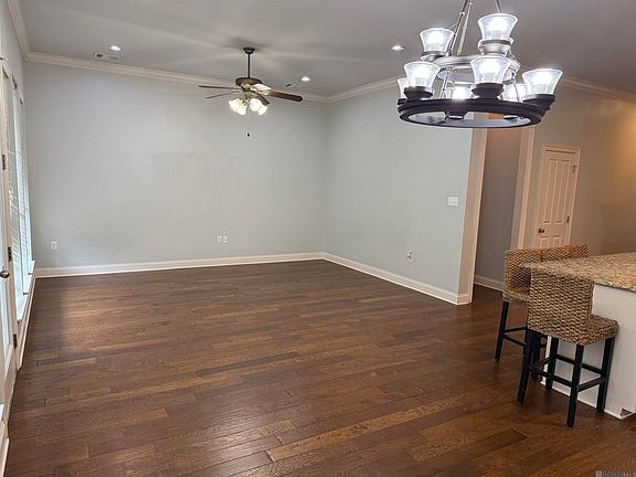 4th image of 8017 Seville Ct