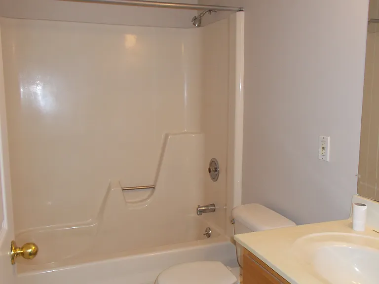 12 Saint James Pl #509 — Photo 7