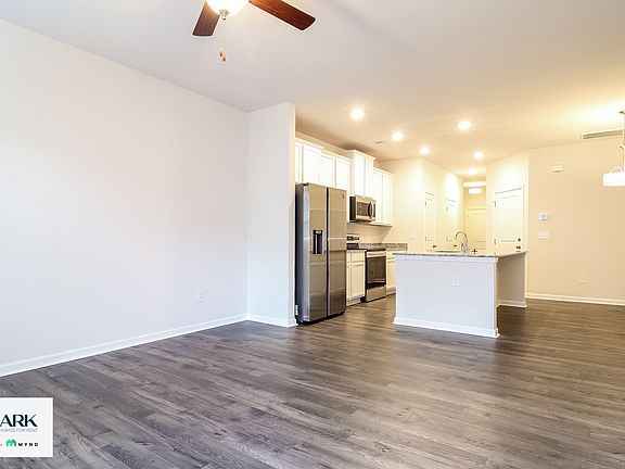 3rd image of 3 Crestwind Dr