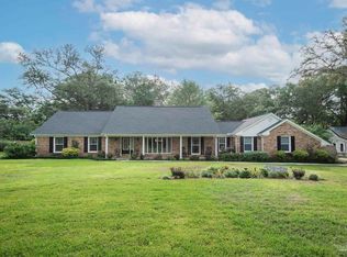 8322 Wilde Lake Rd, Pensacola, FL 32526