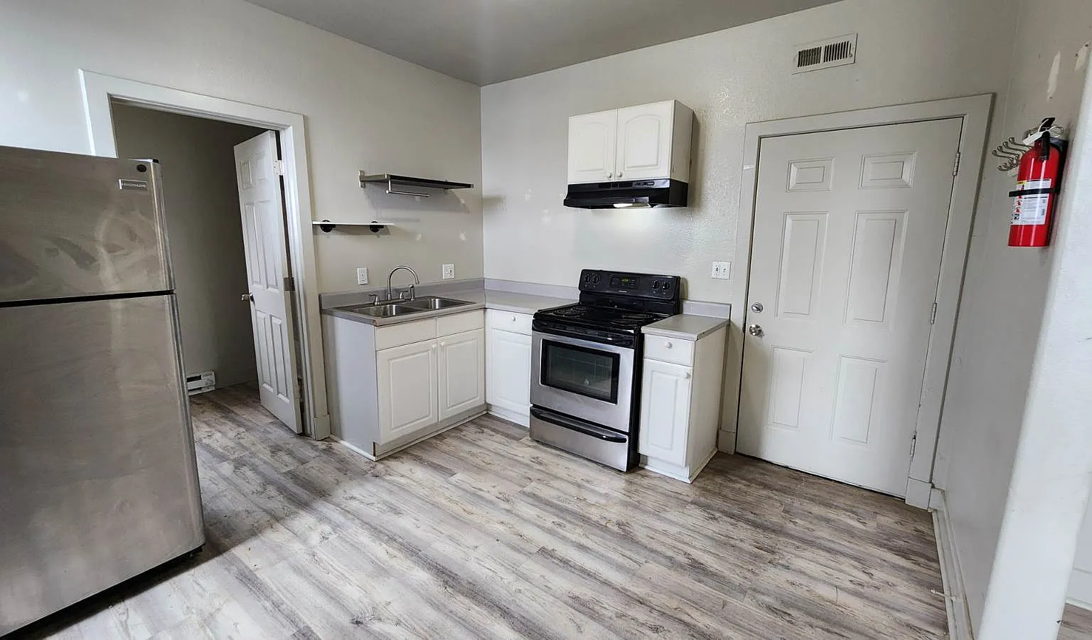 105 South Harriet Avenue - 4 — Photo 2