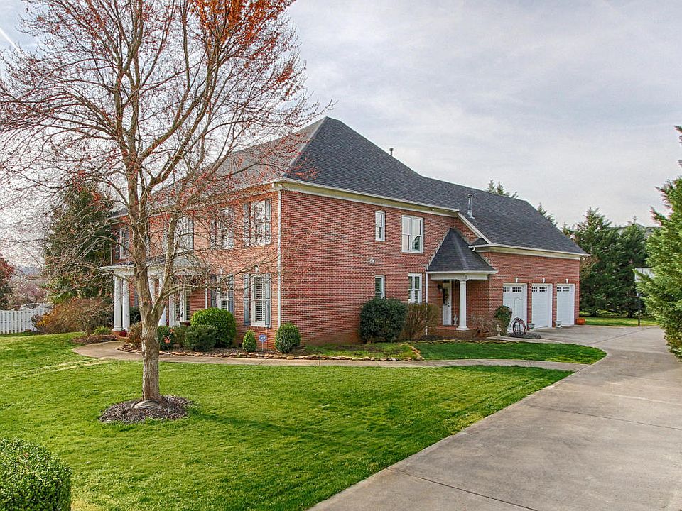 1st image of 1835 Bellamy Oaks Dr