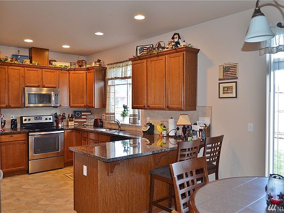 4th image of 23715 78th Avenue Ct E