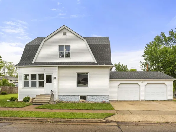603 E Washington St, New London, WI 54961