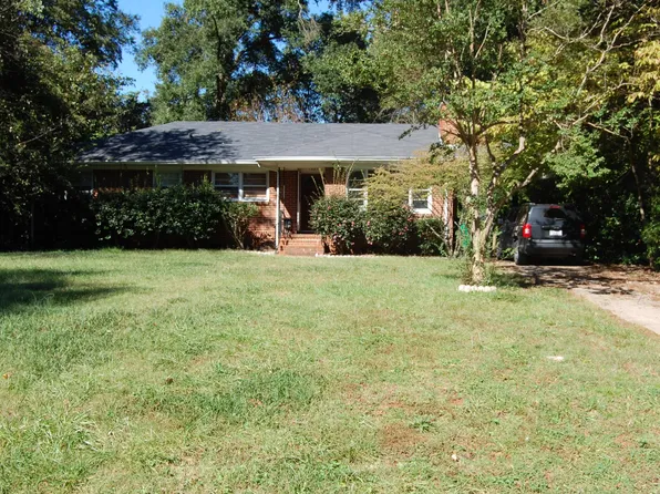1327 Heather Ln, Charlotte, NC 28209