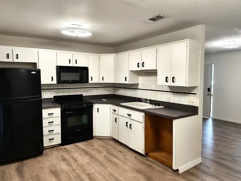 412 Via Salerno Ct — Photo 3