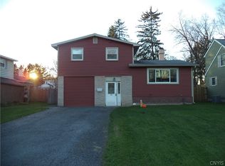 105 Gordon Rd, North Syracuse, NY 13212