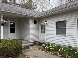28 Church St, Niverville, NY 12130