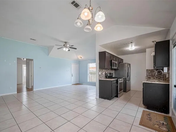 17046 Applecross Ln, Houston, TX 77084