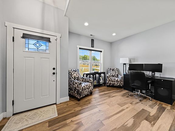 4th image of 153 Emberly Way